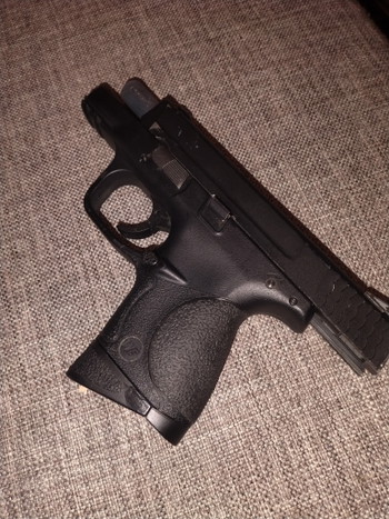 Image 2 for M&p 9 Compact