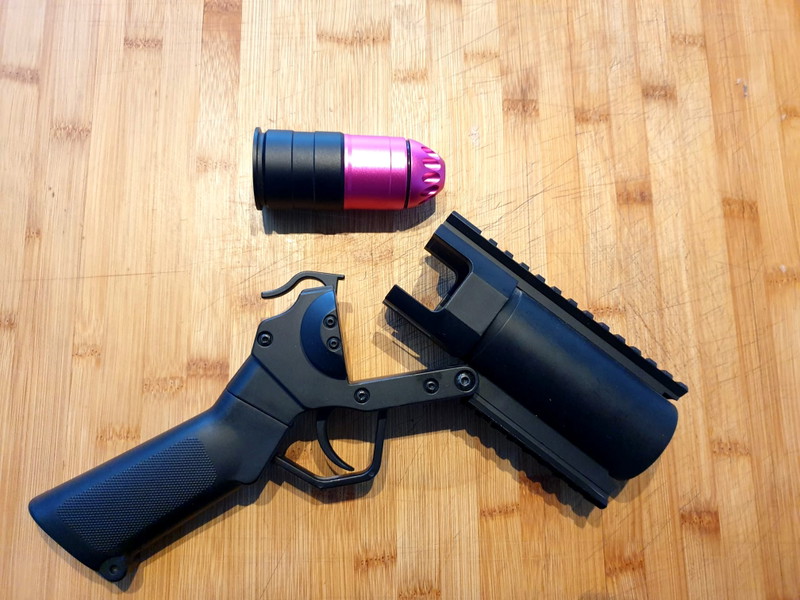 Image 1 for granaat launcher met 1 granaat splinternieuw GBB
