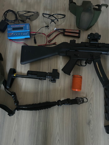 Bild 2 für Cyma mp5, veel accessoires