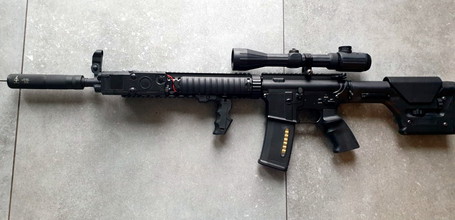 Imagen para AR15 geupgrade met swiss arms scope