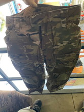 Bild für Invader gear en ander merk tenu in multicam