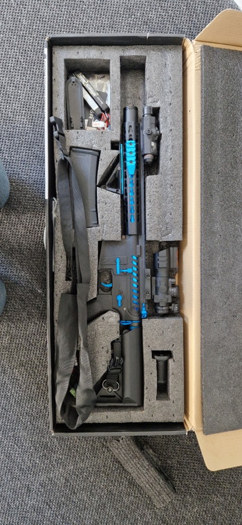 Image 2 for SA-E40 EDGE Carbine Replica Blue Edition