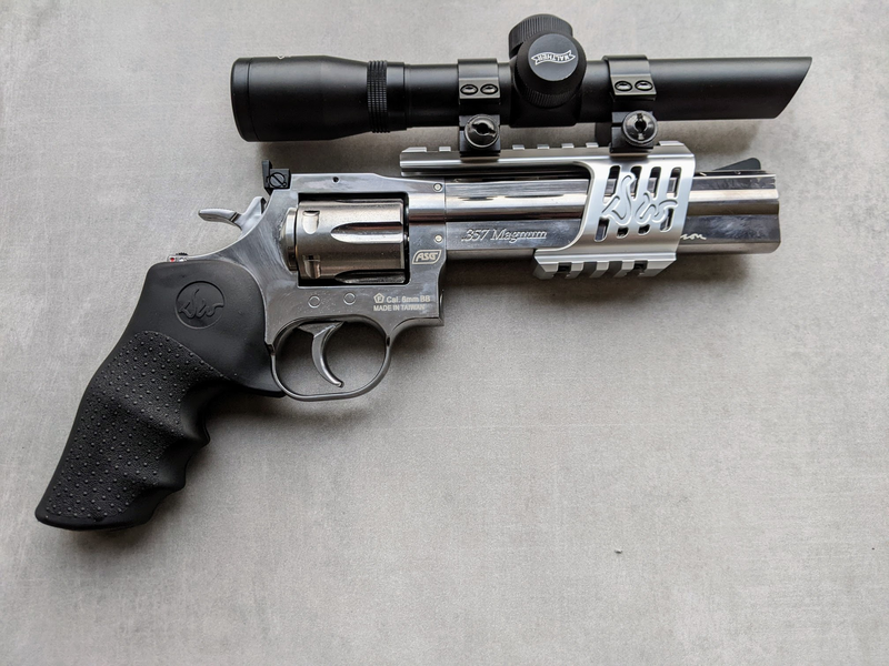 Imagen 1 de ASG Dan Wesson 715 (incl scope, koffer en extra shells)