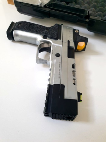 Image 2 for Vorks vp26x bds  met 2 mags