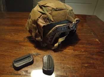 Afbeelding 3 van FMA multicam helm L/XL met visor en multicam cover