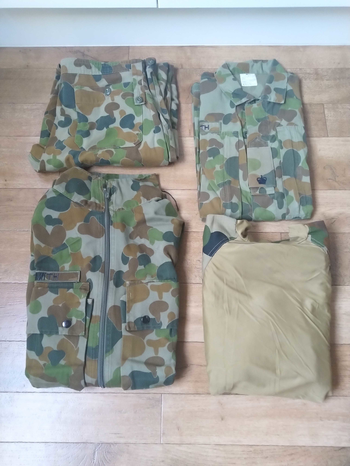 Afbeelding 2 van Australian Camo volledige set.