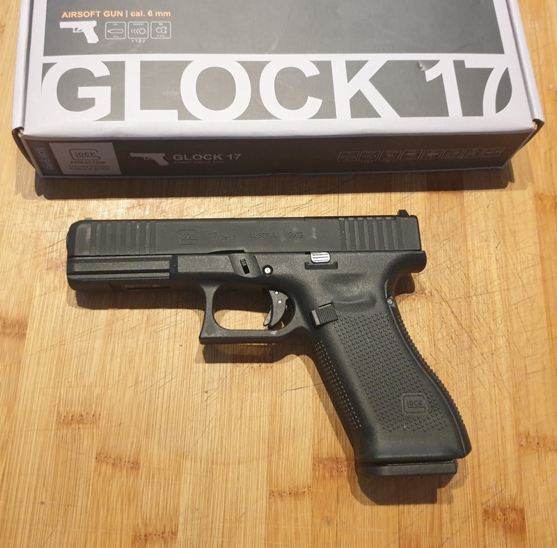 Image 1 for Glock 17 Gen5 MOS ( new in the box)