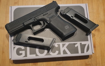 Image 7 for Glock 17 Gen5 MOS ( new in the box)