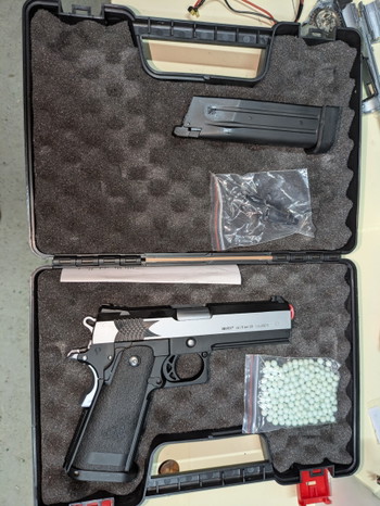 Image 8 for Partij sidearms, ook losse verkoop!
