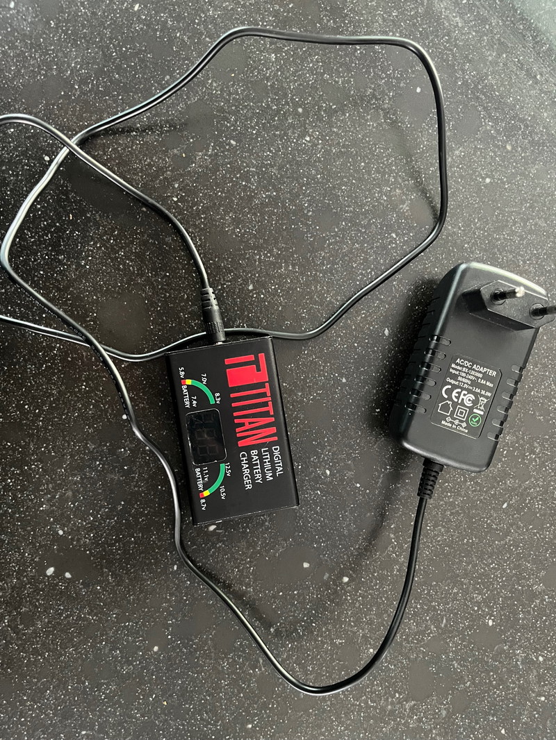 Imagen 1 de Titan batterij lader
