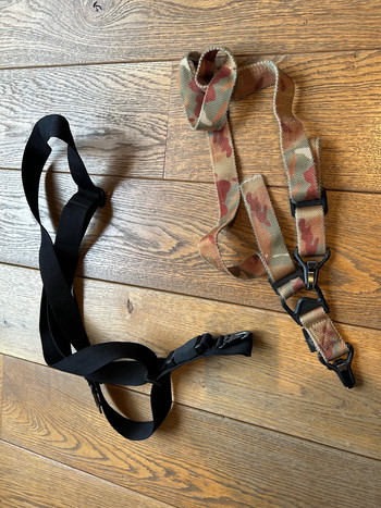 Bild 2 für Lot: slings en riemen
