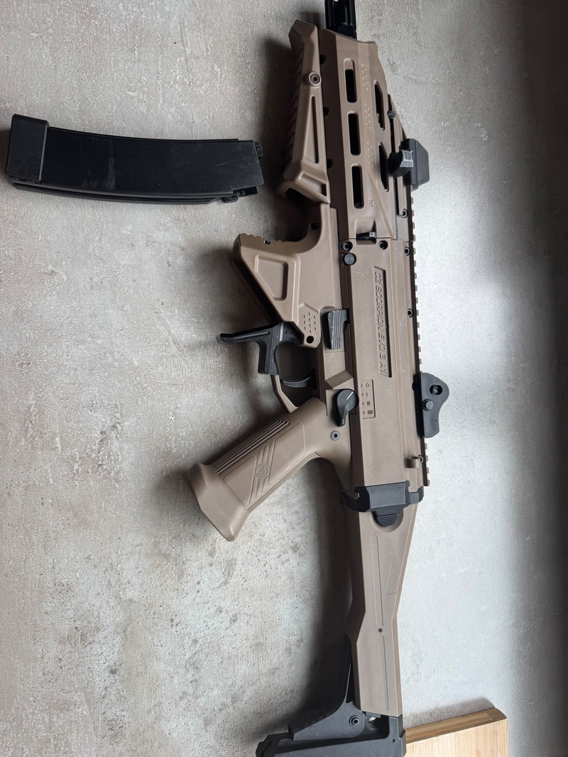 Imagen 1 de CZ Scorpion EVO 3A1  gebruikt inclusief upgrades en onderdelen