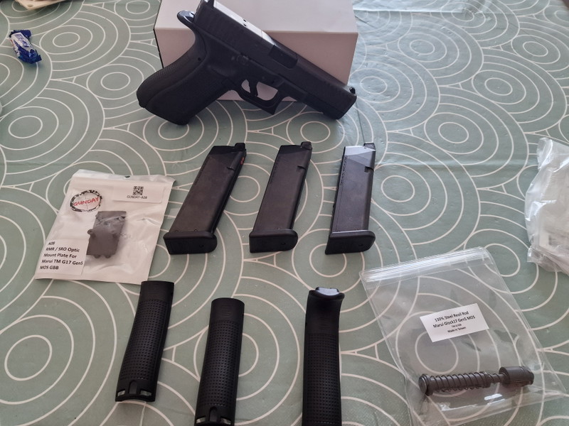Image 1 for Glock 17 gen 5 mos