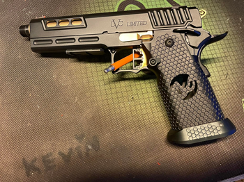 Afbeelding 2 van New custom hi capa 5.1 airsoft masterpiece build FULL