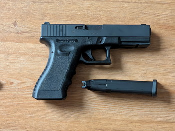 Image 2 pour GHK Glock 17 Gen. 3 Steel with Samoon Upgrades