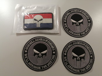 Afbeelding 5 van airsoft beretta 92 -the punisher-airsoft patches