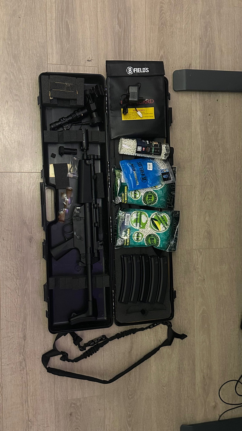 Afbeelding 1 van CYMA MP5A5 & Accessories