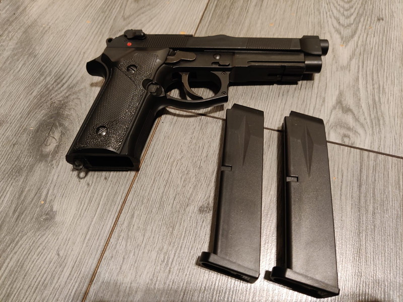 Imagen 1 de STTI M9 - green gas non blowback