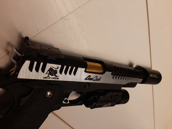 Bild 2 für Tokyo Marui Hi-Capa 5.1 + 4 mags