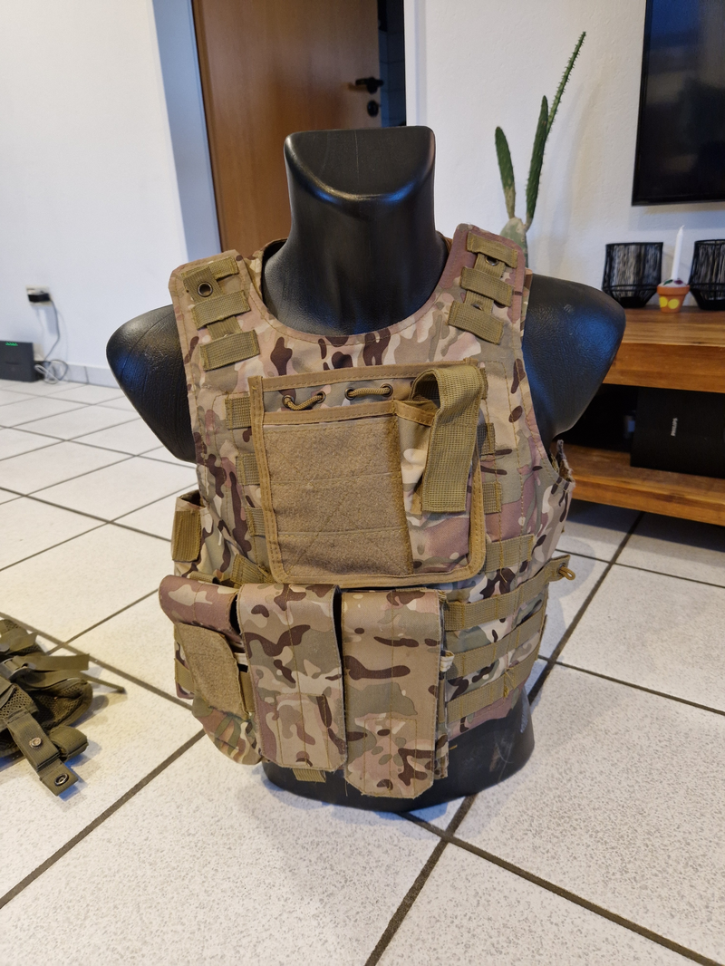 Image 1 for Multicam vest