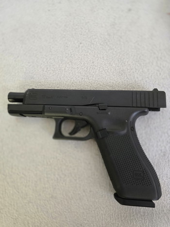 Image 3 pour Glock 17 Umarex gen 5 metal bb's + holster