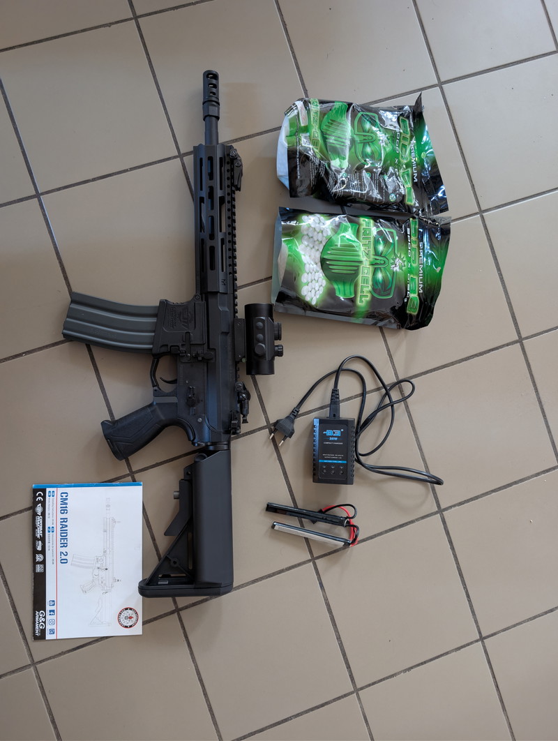 Imagen 1 de G&G Cm16 Raider 2.0 0,5 Joule with red dot sight, BBS, battery and charger