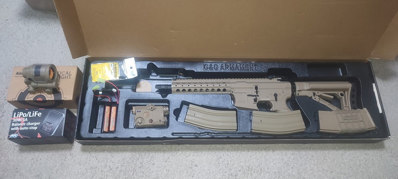 Image 1 pour G&G M4 platform with extras / ASG Dan Wesson 2.5