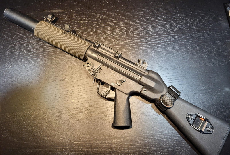 Image 1 pour Oude mp5 te koop (Cyma body + ICS Internals) met reserveonderdelen en mags