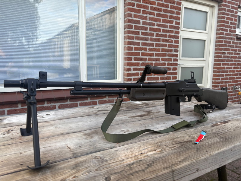 Image 1 for S&t bar (HPA) met 5 mags!