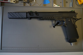 Afbeelding van Square Silencer V2 Uniek, Compact & Stijlvol