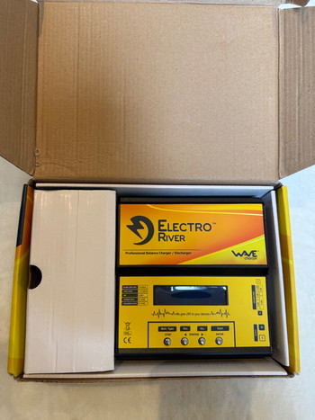 Imagen 2 de Electro River Multiprocessor Charger Wave (gebalanceerde lader)
