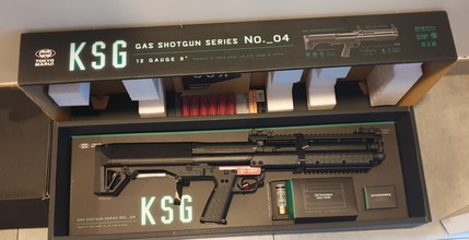 Image pour SPLINTERNIEUW KSG Gas Shotgun | Tokyo Marui  met 2 bussen REd gas
