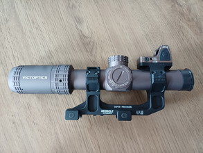 Imagen para Victoptics LPVO S6 1-6x24 | Geissele Super Precision mount (replica) + Trijicon RMR (replica)