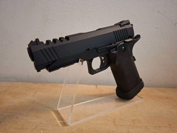 Afbeelding 2 van AW Custom HX2712 Hi-Capa 4.3 - GBB - MINT CONDITION