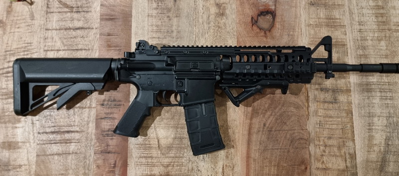 Afbeelding 1 van M4 ICS 48  R.I.S.