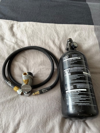 Bild 5 für Novritsch SSQ4 HPA - complete set, direct speelklaar - incl. tank, regulator, 5 mags, holo sight en riser