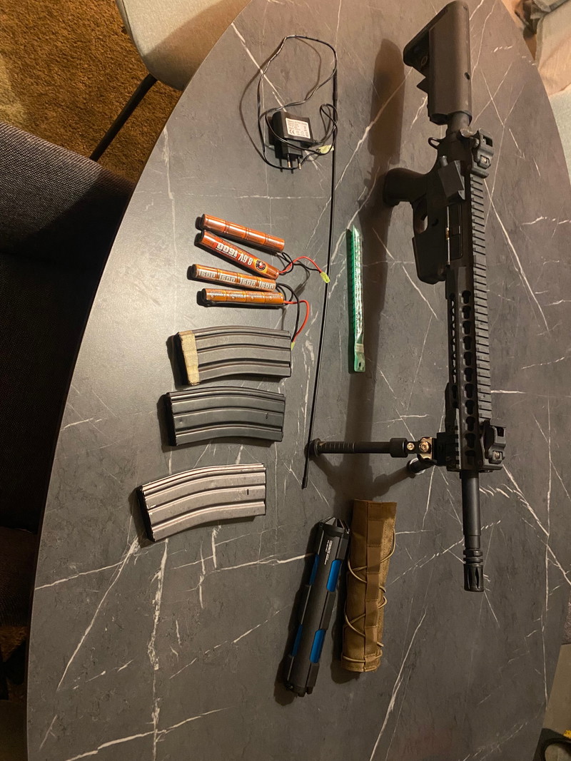 Afbeelding 1 van M4(Lancer Tactical)