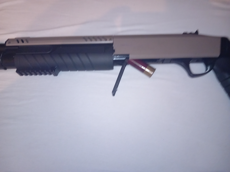 Image 1 pour Fabarms stf12 spring shotgun met shells