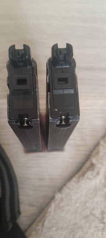 Afbeelding 3 van WE (Wei Tech)DEADPOOL Desert Eagle L6 .50 AE Full Metal GBB mit 2 Magazinen