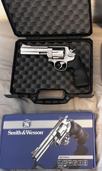 Image 2 for Umarex Smith & Wesson 44 magnum model 629 classic met originele doos en gun case
