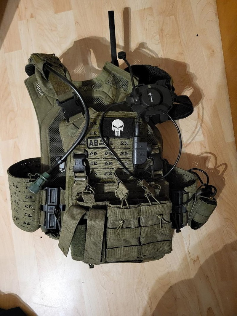 Image 1 pour Novritsch Airsoft-Plattenträger mit Funkgerät
