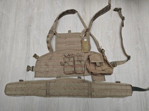 Bild für Condor chest rig with pouches and belt