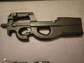 Bild 4 für P90 fn Herstal