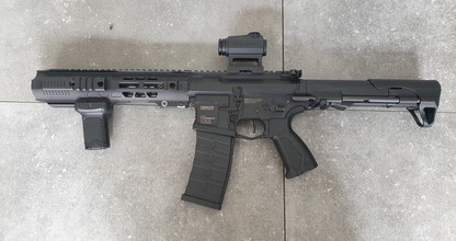 Afbeelding van ARP 556 met G&P CQB SAI handguard.