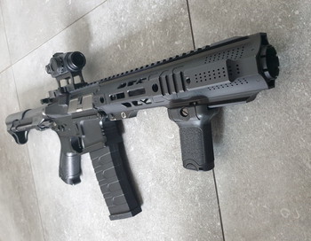 Afbeelding 2 van ARP 556 met G&P CQB SAI handguard.