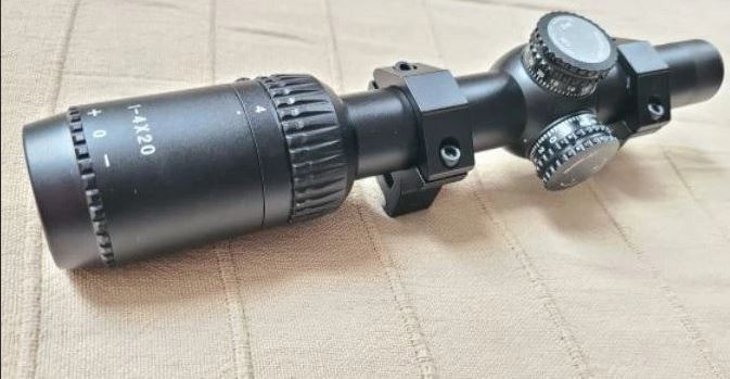 Image 1 pour LPVO Short Scope Zielfernrohr Competition John Wick Style    1-4 x 20