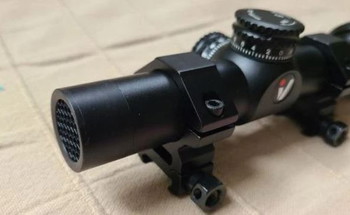 Imagen 2 de LPVO Short Scope Zielfernrohr Competition John Wick Style    1-4 x 20