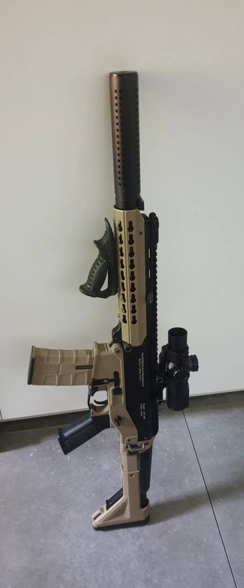 Image 8 for CXP-APE  metal silencer 5 mags en spinternieuwe red dot