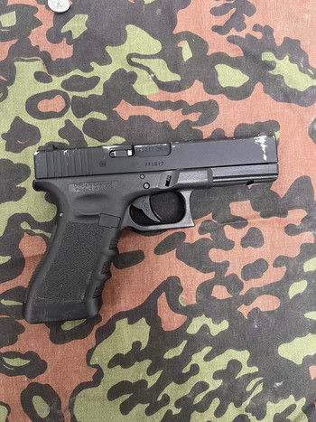 Afbeelding 2 van Glock17 met accessoires