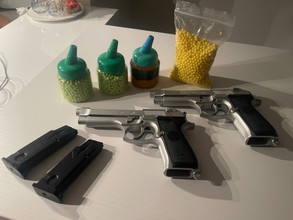 Bild für Beretta M92FS / M9 Softair Federdruck 6 mm BB, Kunststoff, inklusive BBs, gebraucht